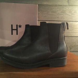 Dark brown leather humanoid boots size Euro 41